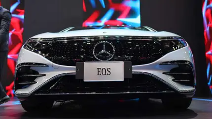В Бангкоке показали электрический лифтбек Mercedes-Benz EQS