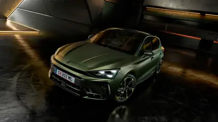 Испанский хот-хэтч стал экономичнее: Cupra Leon Ve получил запас хода на электротяге