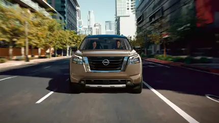Новый Nissan Pathfinder в РФ: семь мест и цена от 6,23 млн рублей