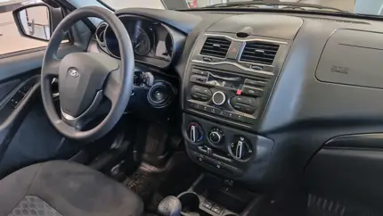 Lada Granta получила климат-контроль и медиасистему с большим монитором