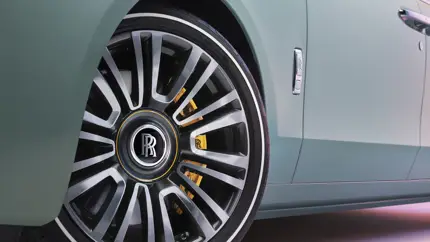 Обновленный Rolls-Royce Ghost представят в 2024 году - раскрыта первая информация о новинке