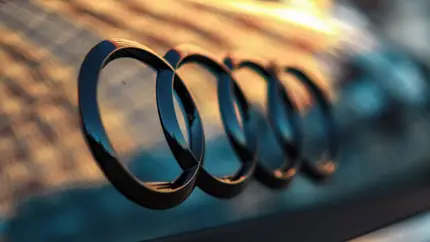 «Световой завод» снова в деле: Audi E7X засветился официально