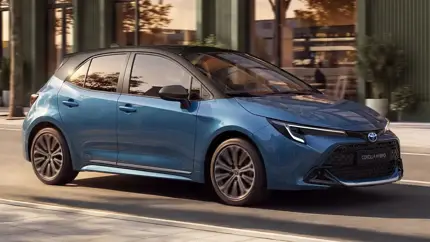 140 и 178 л.с., e-CVT и от €32 300: Toyota обновила прайс Corolla 2027
