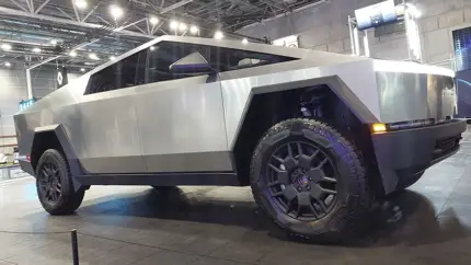 Tesla пытается избавиться от запасов Cybertruck с помощью огромных скидок и бонусов