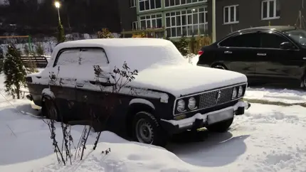 Почему зимой автомобилистов часто штрафуют за парковку во дворе