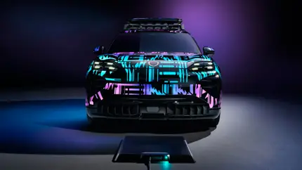 Пока соседи ищут удлинитель, твой Cayenne EV сам «встанет на зарядку»