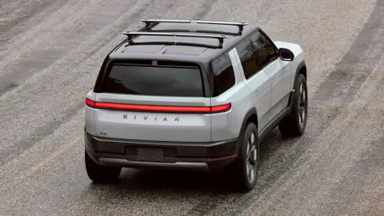Массовый электрокар Rivian откладывается: Европа снова в ожидании