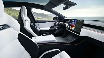 Tesla снова впереди планеты всей: FSD Supervised признана лучшей системой