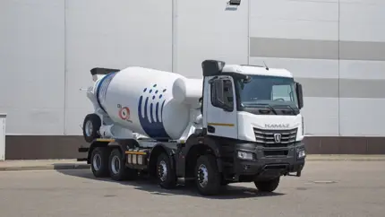 «КАМАЗ» показал новинку: что известно о модели 581425 на шасси КАМАЗ-65951
