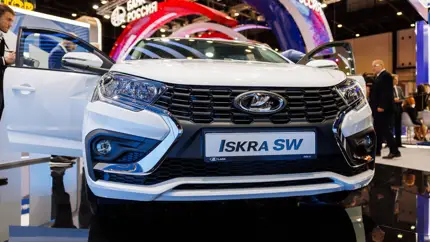 АВТОВАЗ доработал Lada Iskra: изменены стеклоподъемники и уплотнители дверей