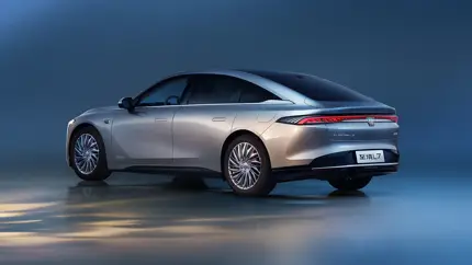 702 км и 450 км за 10 минут зарядки: Buick запускает Zhijing L7 EV