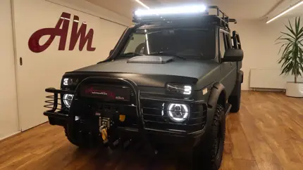 Niva с лебёдкой и кожей: почему немецкий кастом на базе LADA стоит как новый китайский SUV