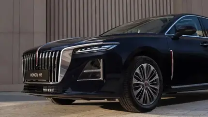 HONGQI обновил седан H5 для России и поднял цену, хотя техника осталась прежней