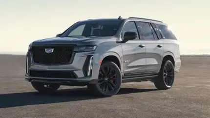 Пробег почти 40 000 км, а цена как у нового: что не так с этим Escalade-V
