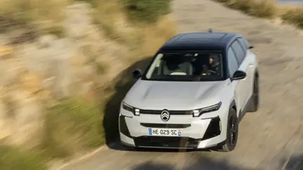 Пока в России собирают старую модель, Citroen не стоит на месте: C5 Aircross получился дальнобойным