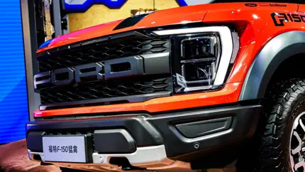 Ford приближается к антирекорду: новые отзывные кампании из-за проблем с моторами, дисплеями и софтом