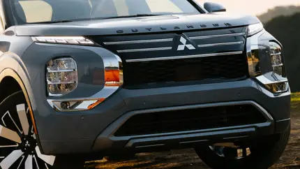 Представлен обновленный Mitsubishi Outlander: новые стандарты роскоши и динамики