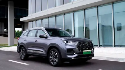 Гибридный Chery Tiggo 8 Pro стал дешевле на 350 тысяч рублей со старта продаж в России