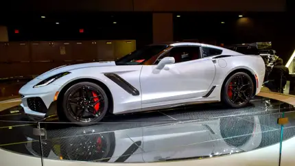Chevrolet Corvette снова обошел Porsche 911 и BMW M2 в Австралии