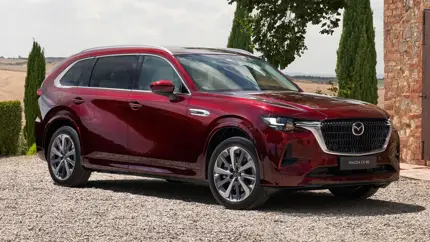 Mazda CX-60 против CX-80: почему более крупный семейный кроссовер не всегда практичнее