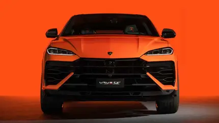 Lamborghini представила первый в своей истории гибридный кроссовер