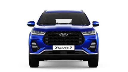 В РФ представили новый кроссовер Xcite X-Cross 7, который выпускают на бывшем заводе Nissan