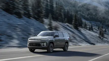 Большой Jeep за 4,9 млн рублей получил проблему: в Grand Wagoneer обновят ПО из-за ESP и Brake Assist