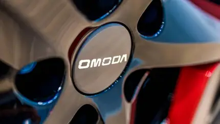 Стало известно, когда начнутся продажи электрокроссовера Omoda E5 в России
