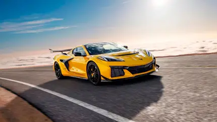 «Панели, которые плавают»: новый материал для Corvette удивил автопром своим весом