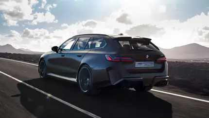 727 л.с. и 3,6 секунды до «сотни»: россиянам предложили супер-универсал BMW M5 Touring