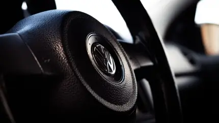 Porsche отделился от Volkswagen и примкнул к китайцам: немецкому концерну грозит новый штраф за выбросы