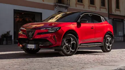 Alfa Romeo выпустила 140 особых Junior: цена доходит до 5,35 млн иен
