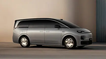 Leapmotor готовит большой D99 к 25 июня: 7 мест, 1000 В и зарядка на 350 км