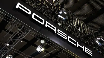 Руководство дало добро: Porsche может оставить тысячи людей без работы