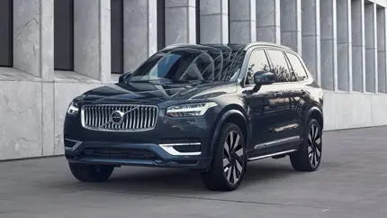 Российские дилеры начали продажи нового кроссовера Volvo XC90