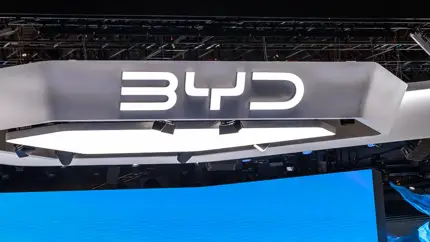 2000 км у BYD пока нет: новый патент решает другую проблему батареи