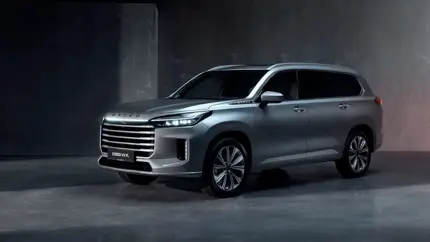 Названы самые популярные премиальные авто из Китая в РФ