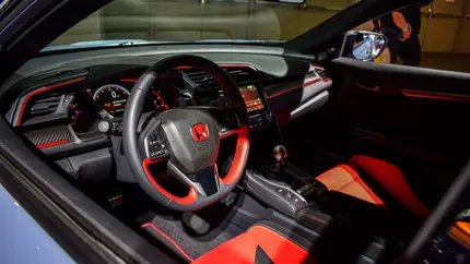 Это будет что-то среднее – Honda хочет выпустить спортивные модели для дорог общего пользования