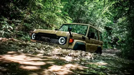 В России продаётся новый неубиваемый внедорожник Toyota