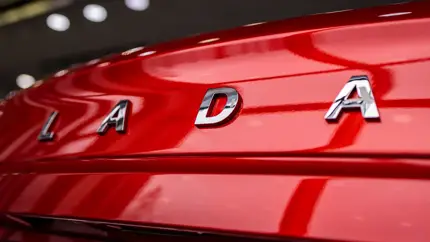Стала известна дата выхода кроссовера на базе LADA Vesta