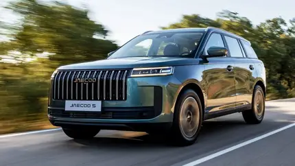 Новый гибрид дешевле Toyota: 224 экологичные силы за копейки