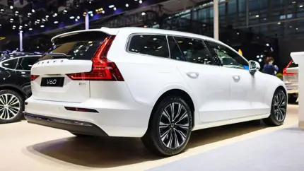 Volvo прощается с легендарными универсалами: компания делает ставку на кроссоверы