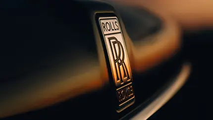 В РФ стартовали продажи обновленного кроссовера Rolls-Royce Cullinan – цены шокируют