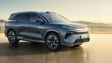 В РФ привезли новый кроссовер автобренда BYD: что это за модель, и сколько она стоит?