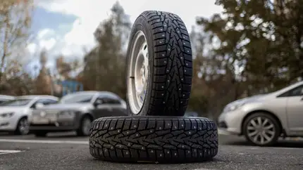 Аналитики подсчитали, как сильно подорожали шины для легковых авто за последний год