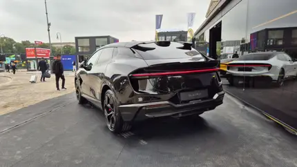 Geely зашла в Канаду без своего имени: покупатели получат китайские 905 л.с.