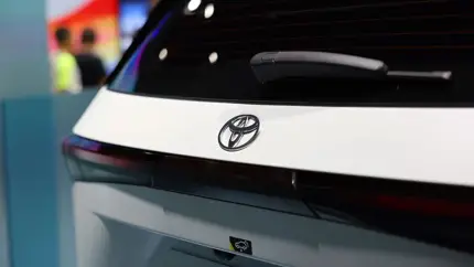 Toyota опровергла сообщения о возобновлении продаж новых авто в России