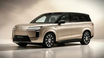 Огромная батарея и 208 литров спереди: каким получился Denza N8L EV