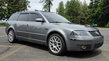 Семейный универсал с мотором W8: редкий VW Passat продают в США без минимальной цены