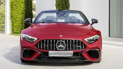 Заряженный Mercedes-AMG SL 63 проверили в лосином тесте